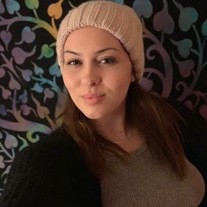 Meet your Posher, Nicole